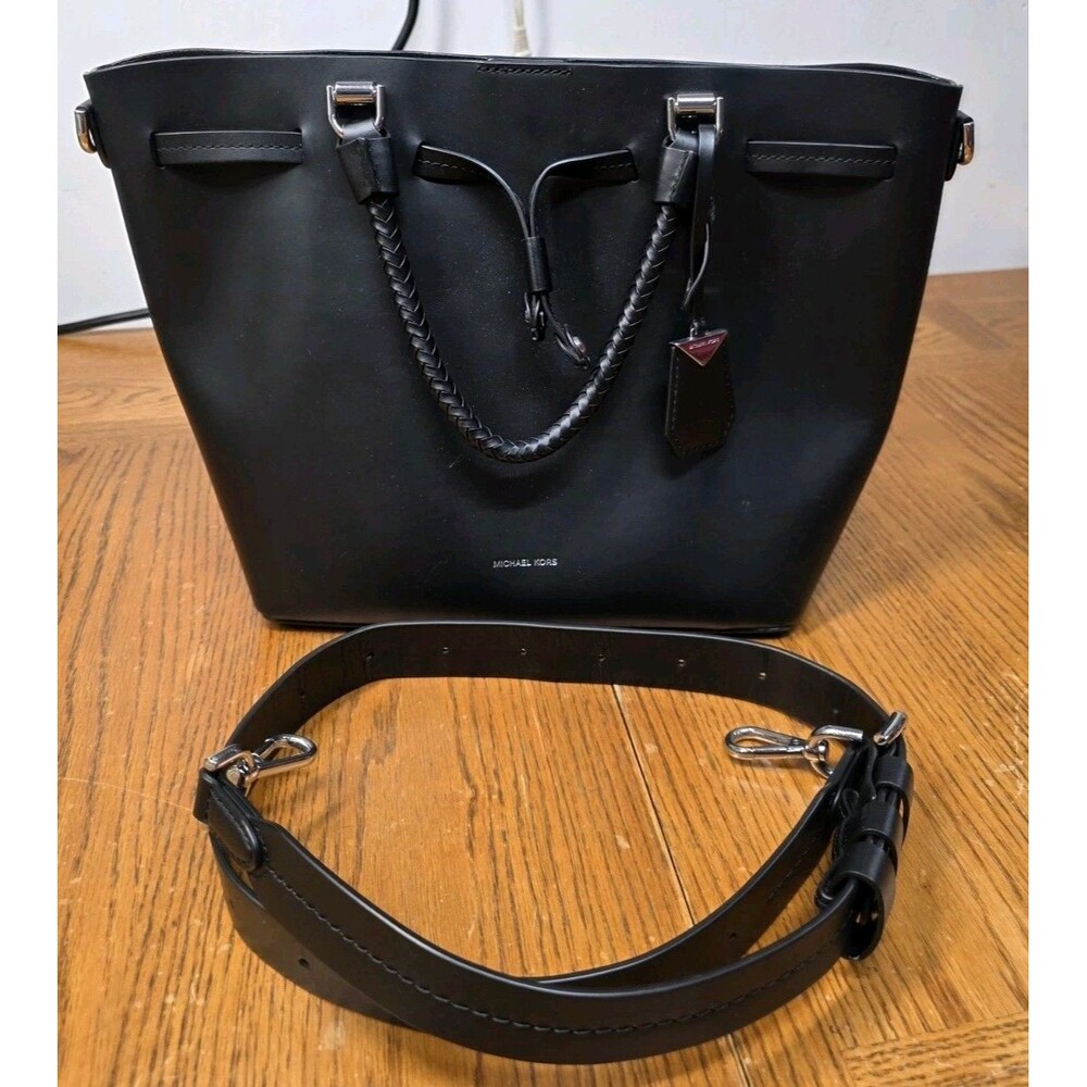 Michael Kors Blakely Leather Bucket Bag Shoulder Smooth Leather Black 30S8SZLM2